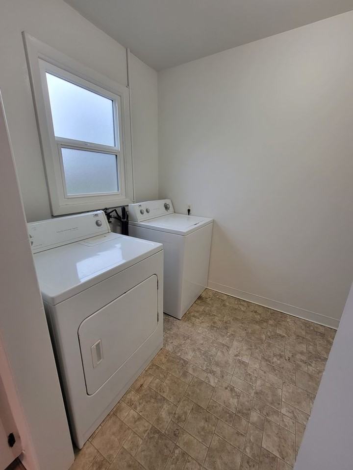 505 Sycamore St - Photo 6 of 15