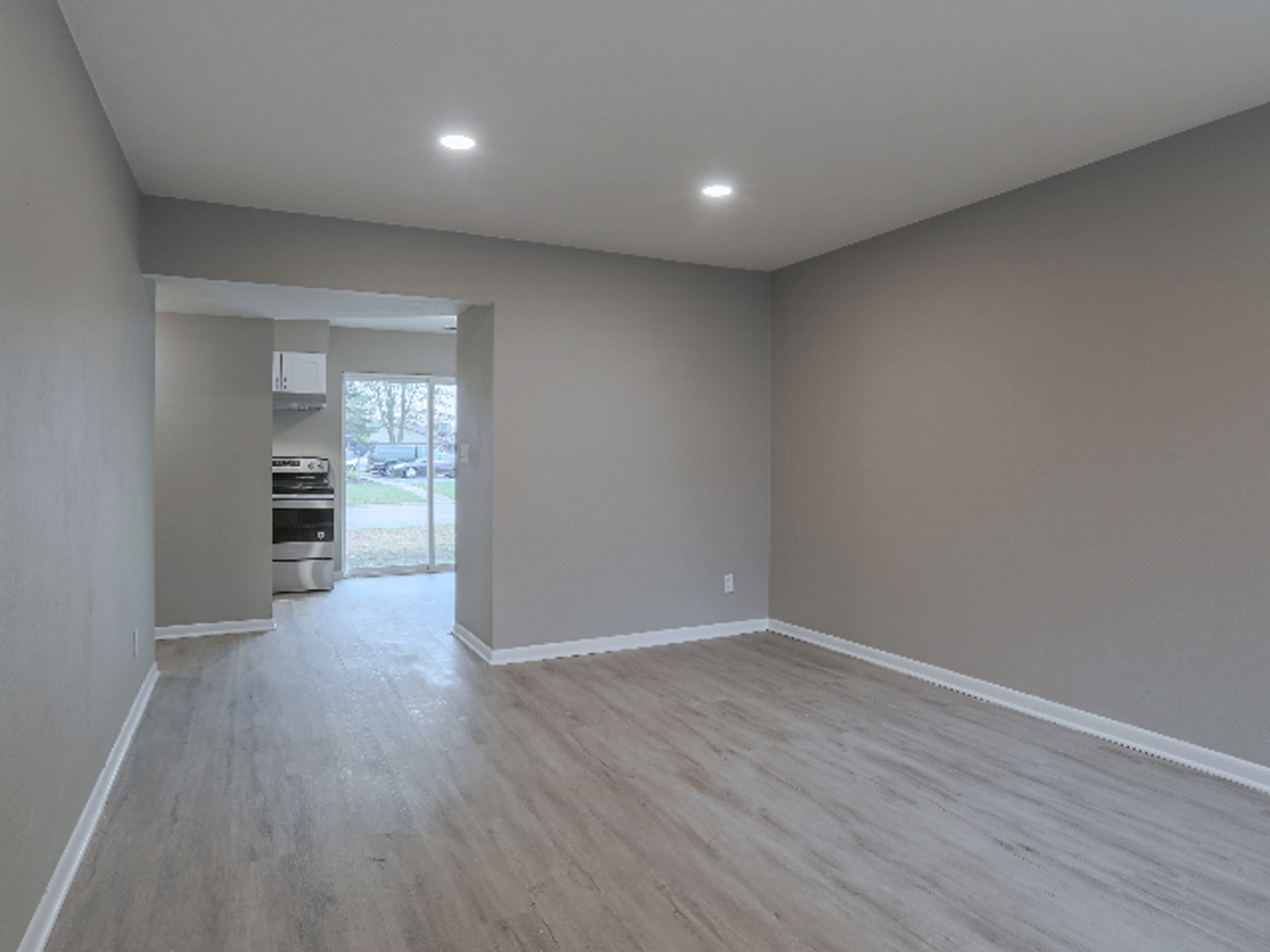 Whispering Pines Apartments - Photo 3 of 50