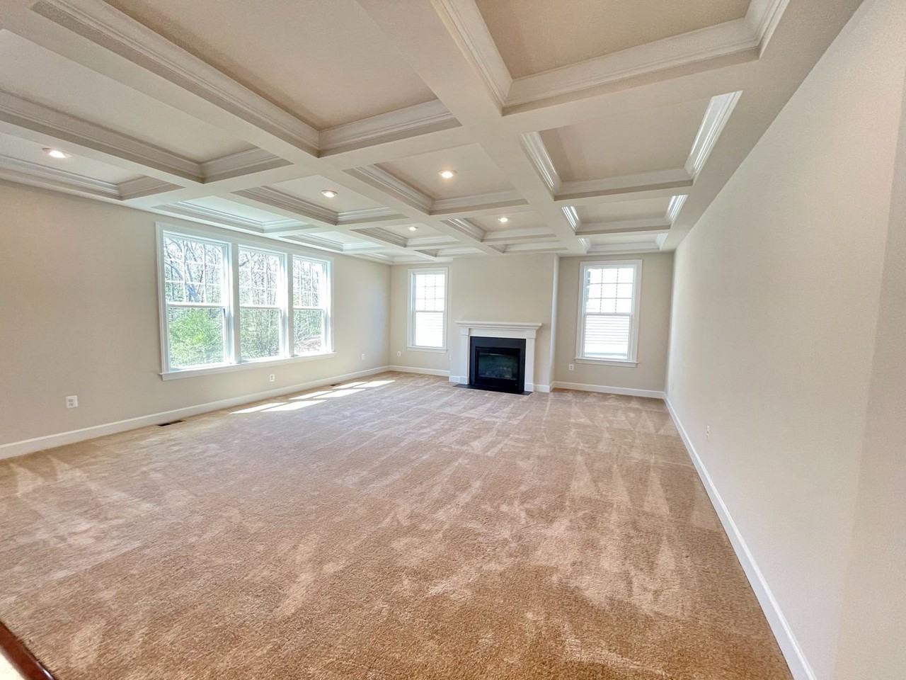 1308 Coastal Ave - Photo 7 of 43