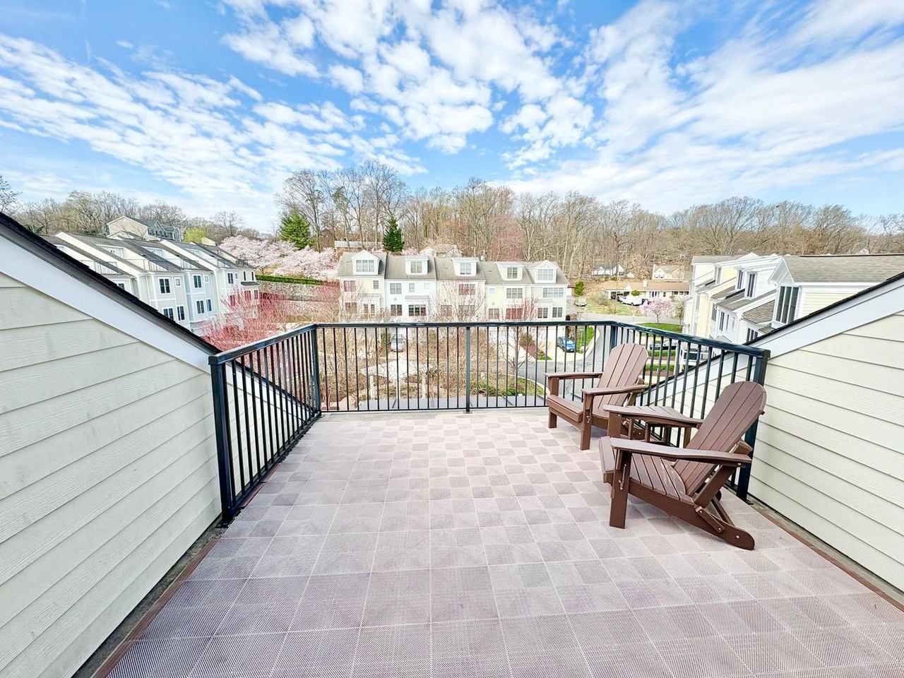 108 Washington St - Photo 3 of 26