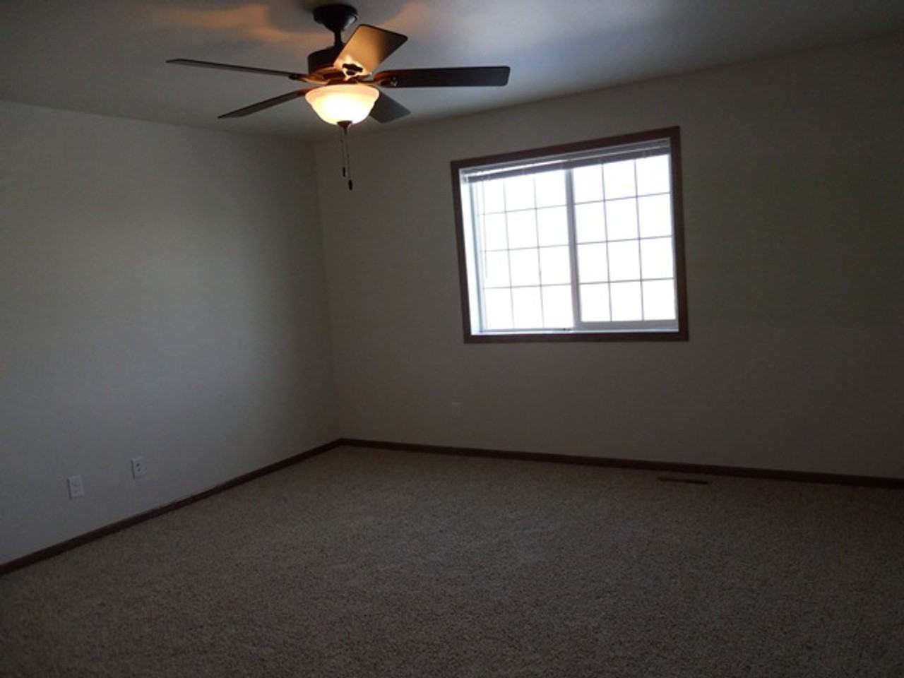 1225 S Beach Way - Photo 3 of 14