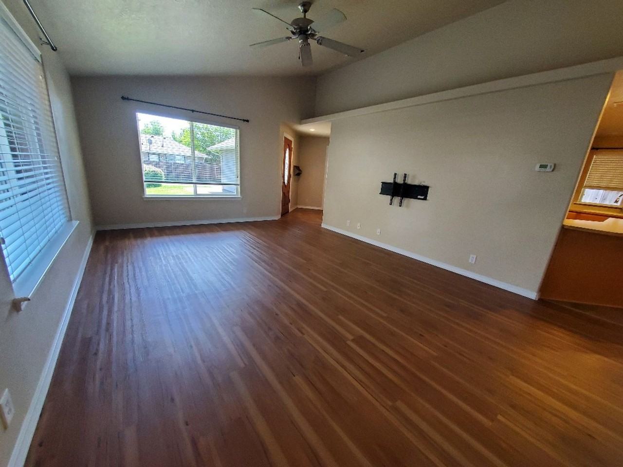 2634 2634 SW Esther Lane - Photo 6 of 15