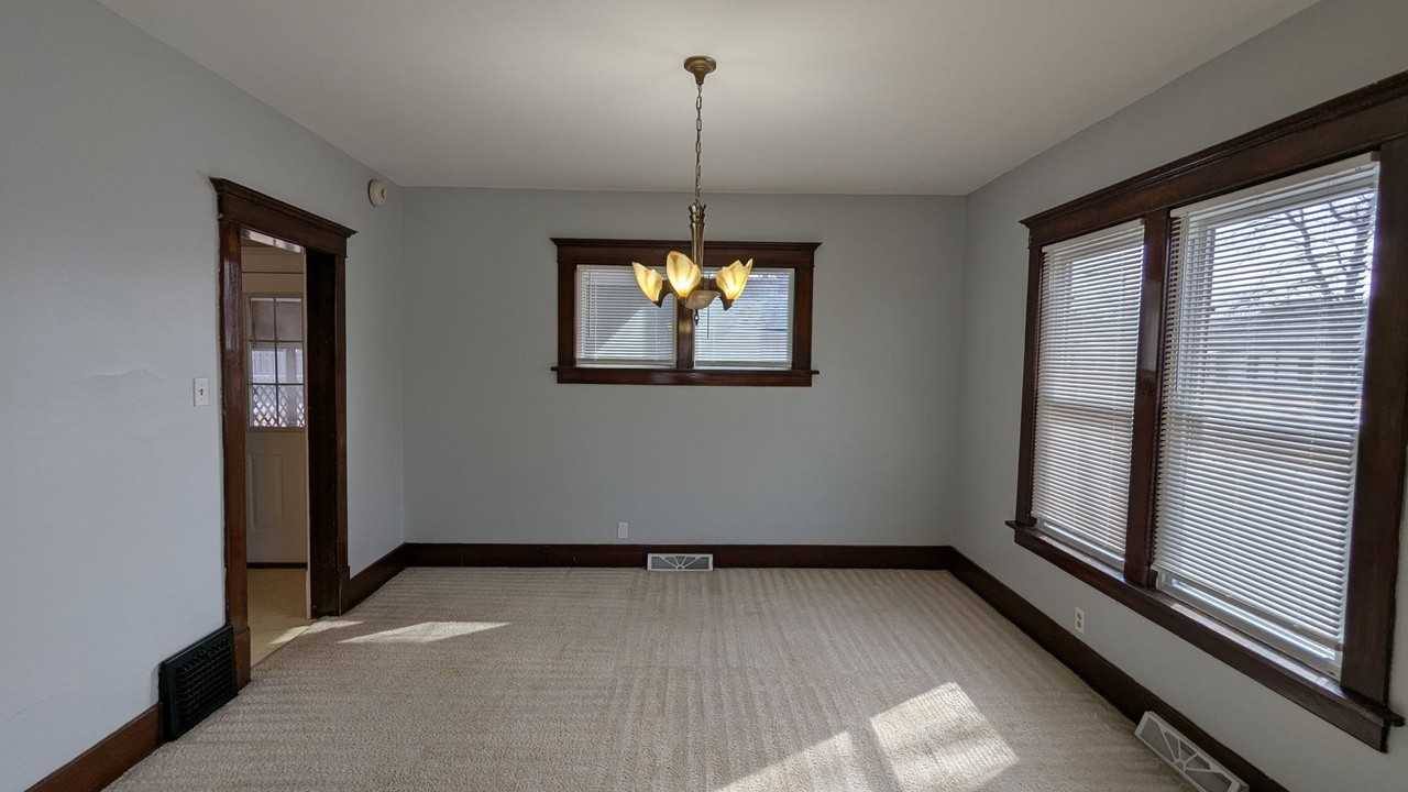 619 S 21st St - Photo 4 of 22