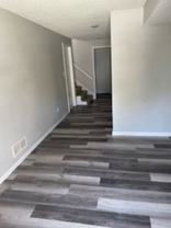 327 Nw Gibson Rd - Photo 1 of 1
