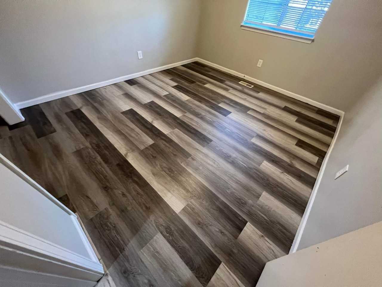 327 Nw Gibson Rd - Photo 6 of 9