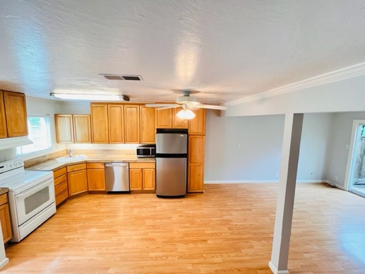 394 Ilo Ln #703 - Photo 6 of 31
