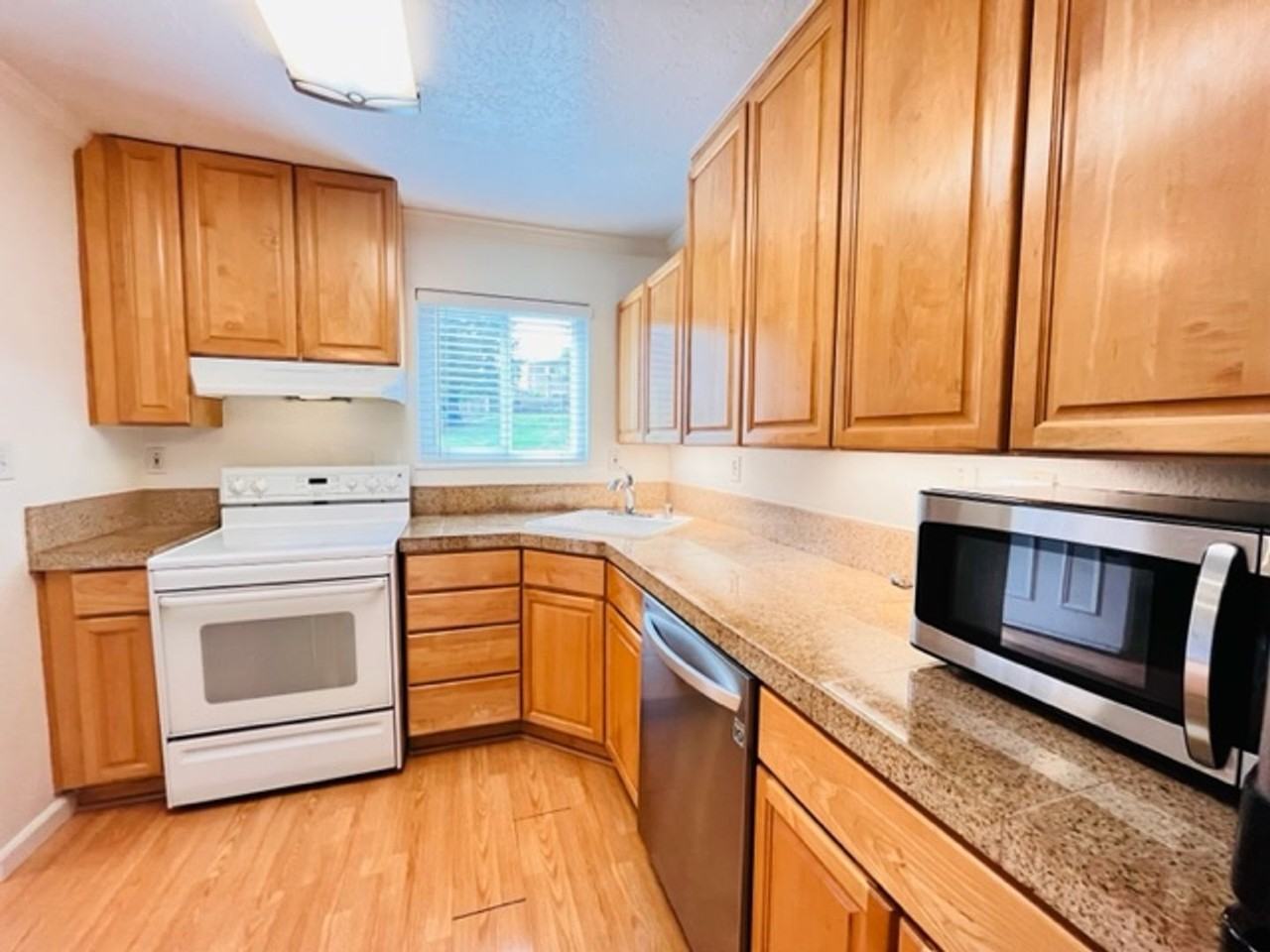 394 Ilo Ln #703 - Photo 7 of 31