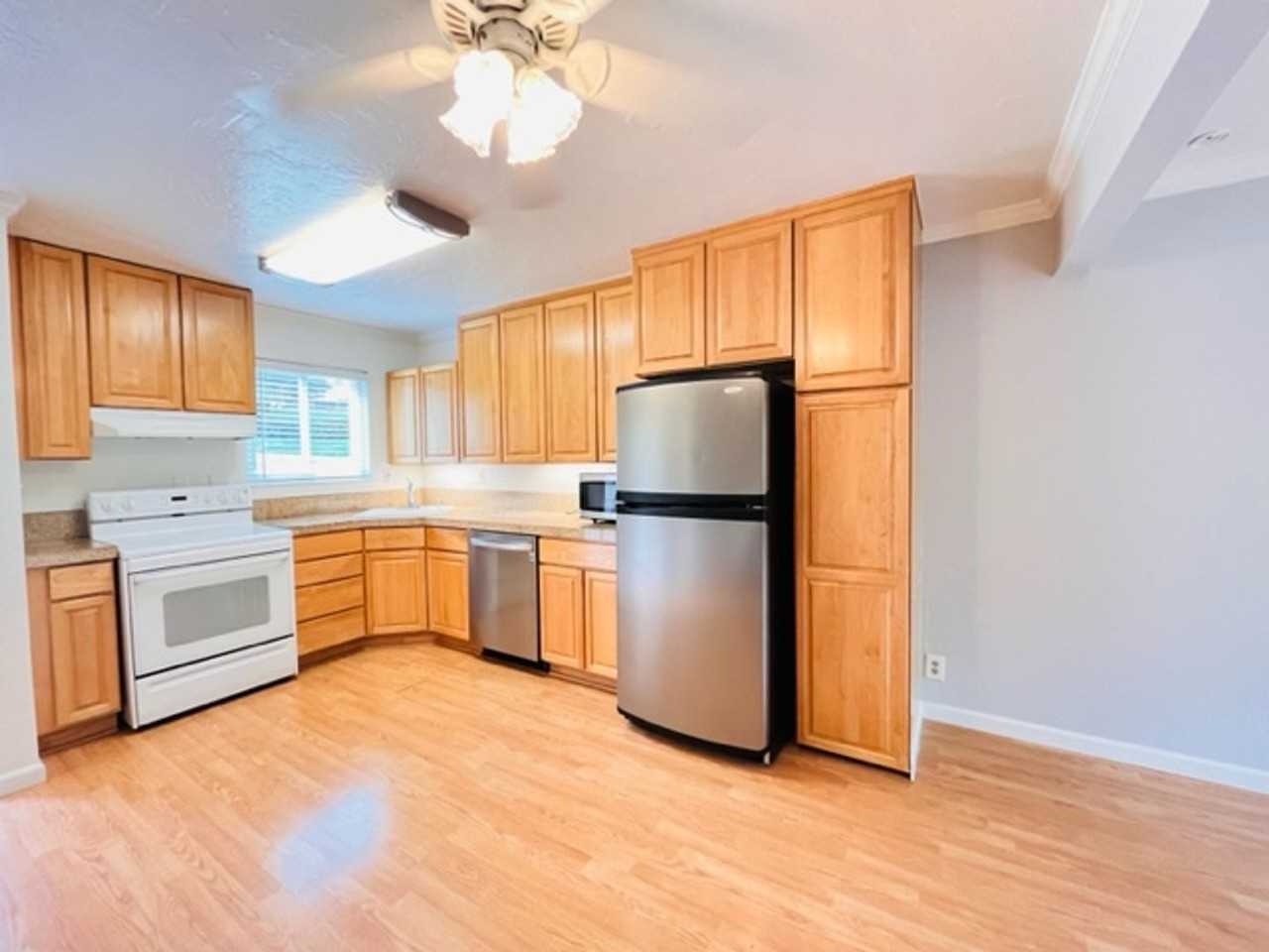 394 Ilo Ln #703 - Photo 6 of 32