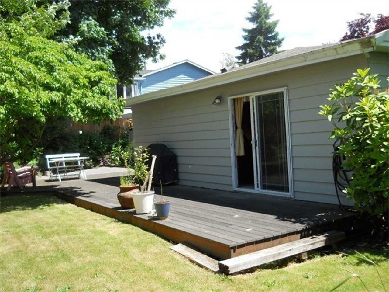 760 S 27th St - Photo 2 of 12