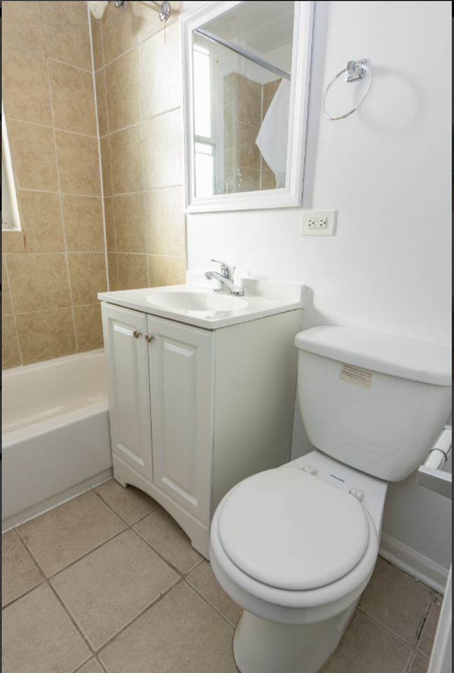 1115 E 81st Street - Photo 3 of 5