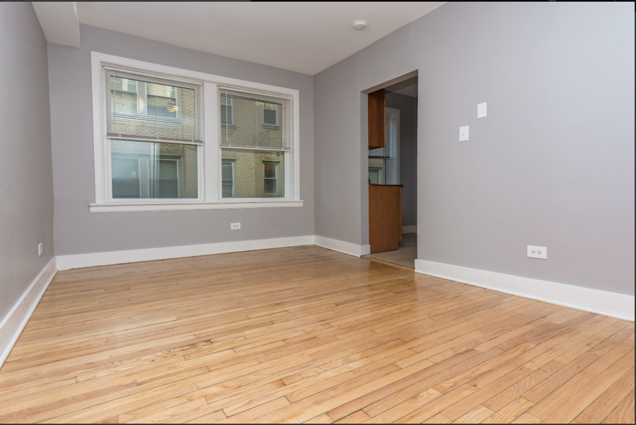 1115 E 81st Street - Photo 4 of 5