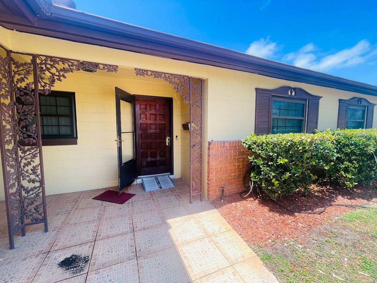 1980 Williams Manor Ave - Photo 2 of 25