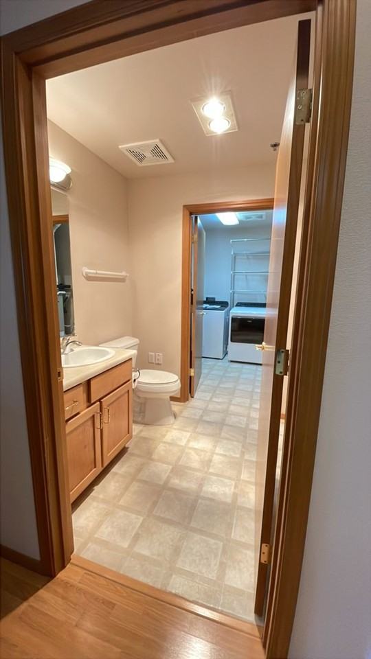 834 Pavilion Pl - Photo 4 of 10