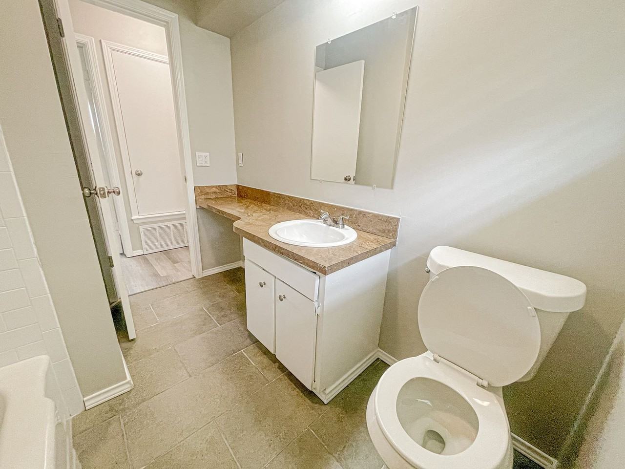 3012 Neighbors Ln - Photo 4 of 23