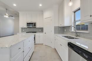 39419 Waycross Ave - Photo 1 of 1