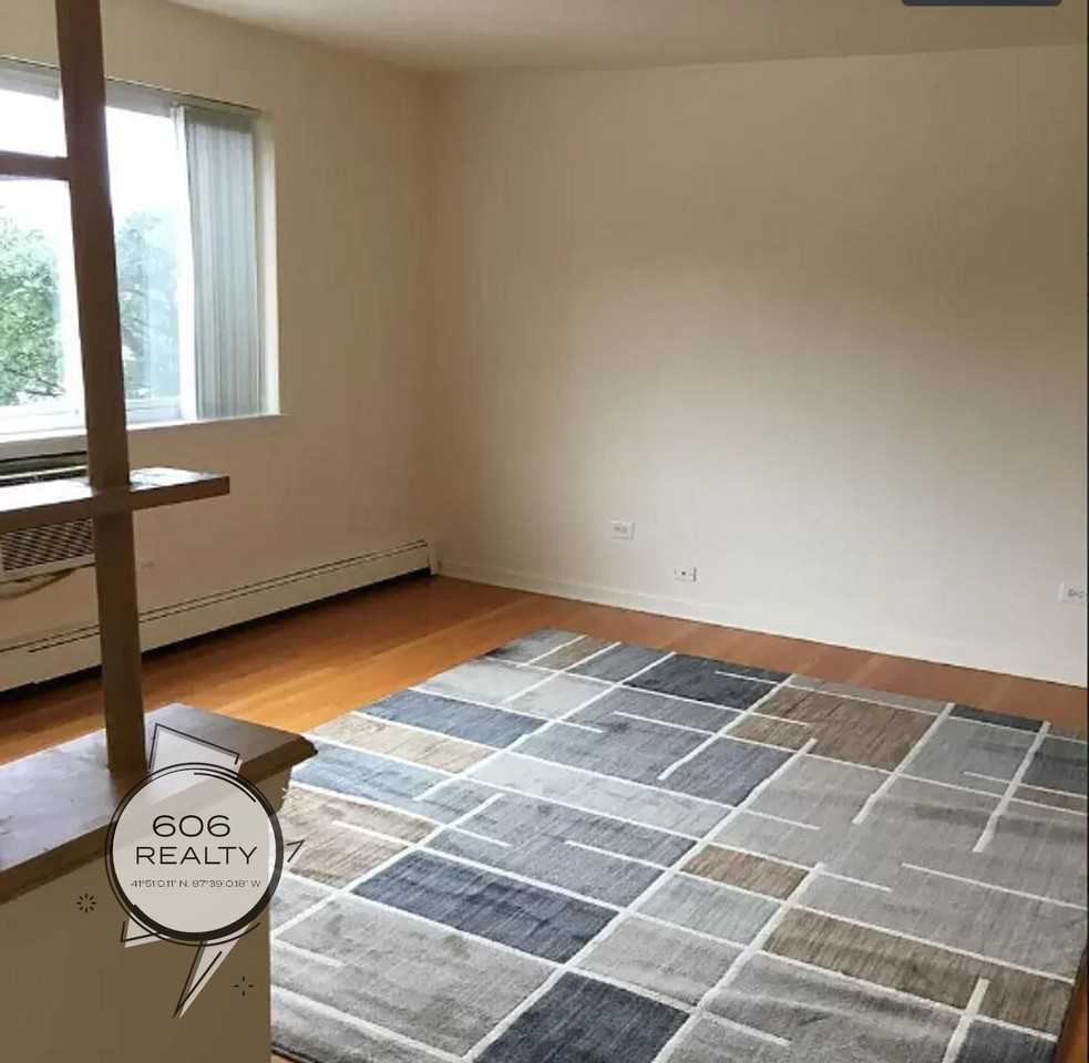 4827 West 31st! Great location for walkability! - Photo 4 of 10