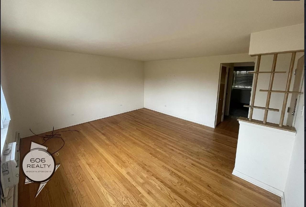 4827 West 31st! Great location for walkability! - Photo 6 of 10
