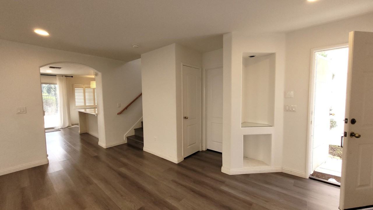 10933 Caminito Tierra - Photo 2 of 22