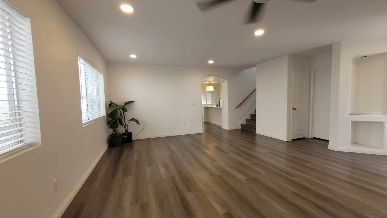 10933 Caminito Tierra - Photo 3 of 22