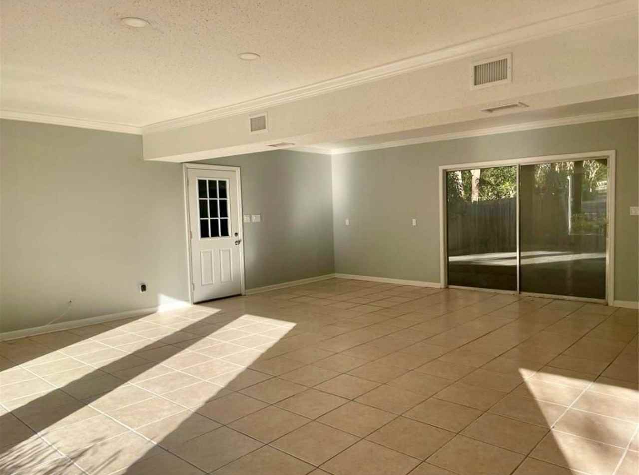 701 Montclaire Way - Photo 2 of 35