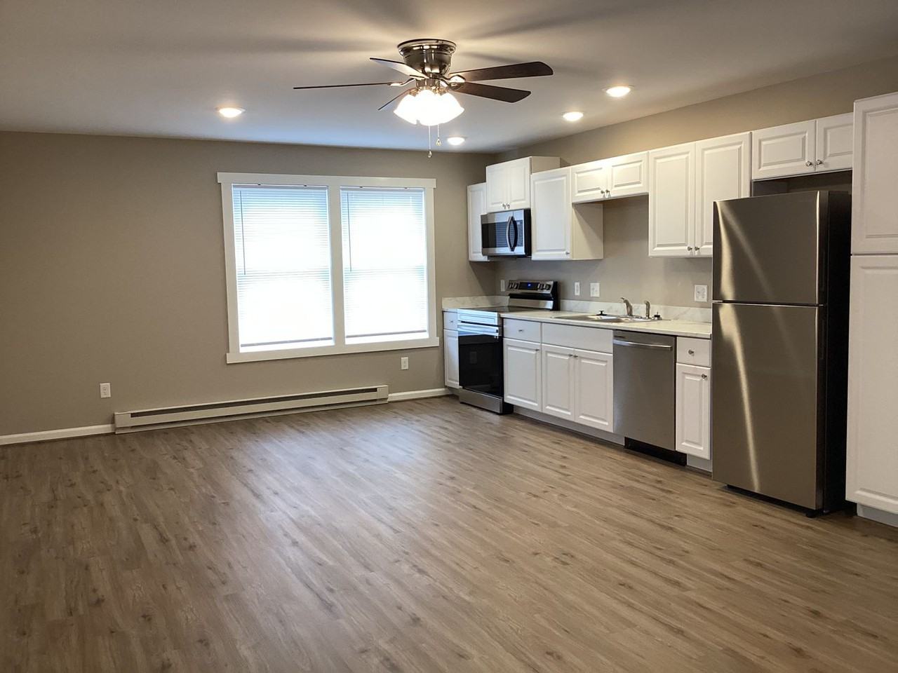1792 Wilson Ave - Photo 2 of 11