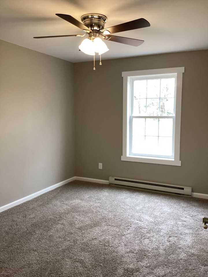 1792 Wilson Ave - Photo 4 of 11