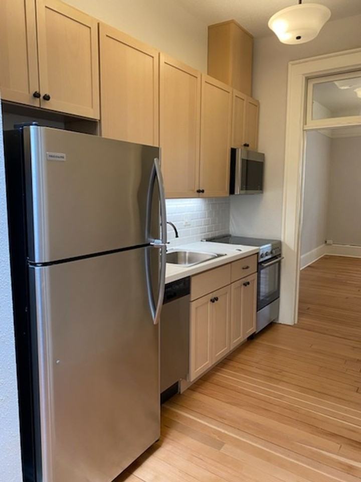 524 E Main St #205 - Photo 3 of 9