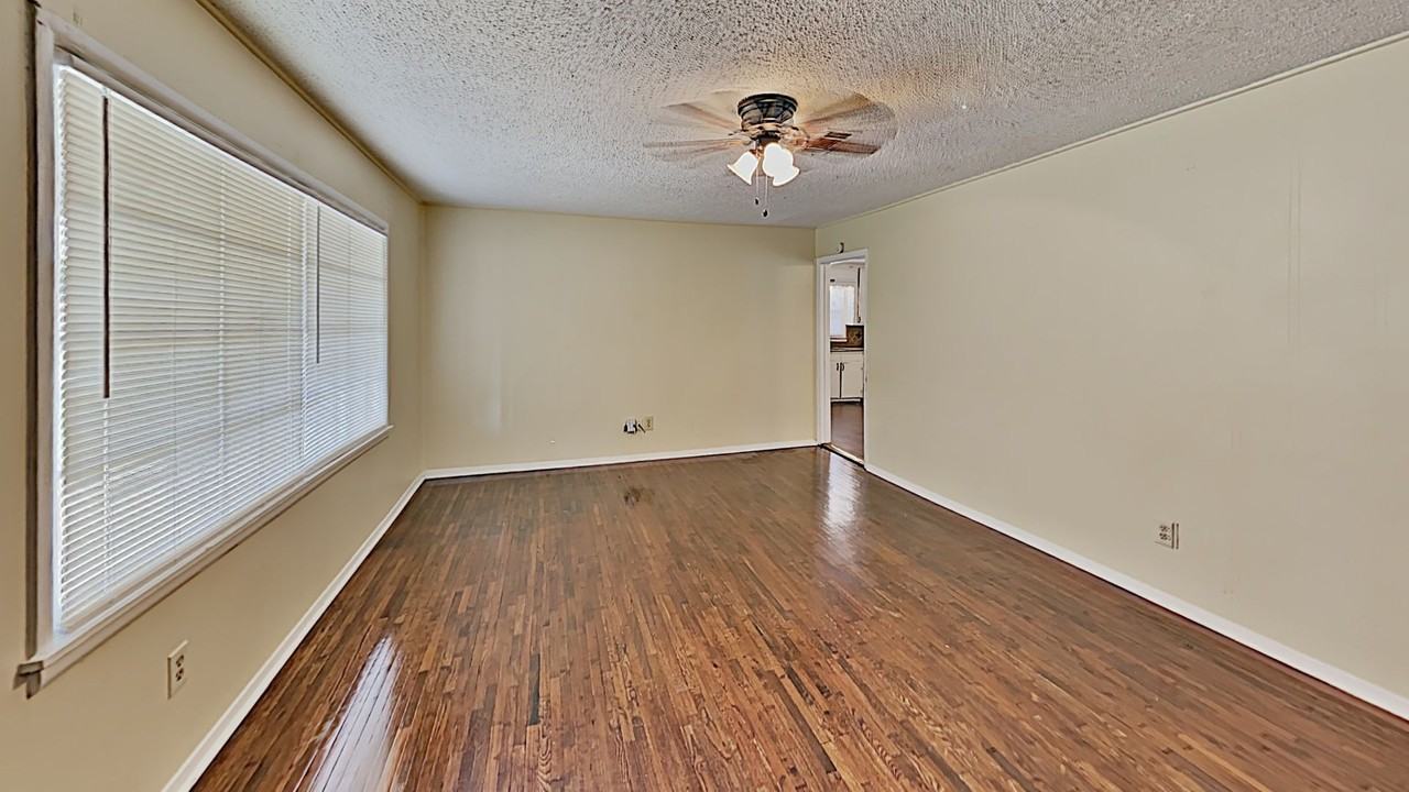 721 June Dr - Photo 6 of 14