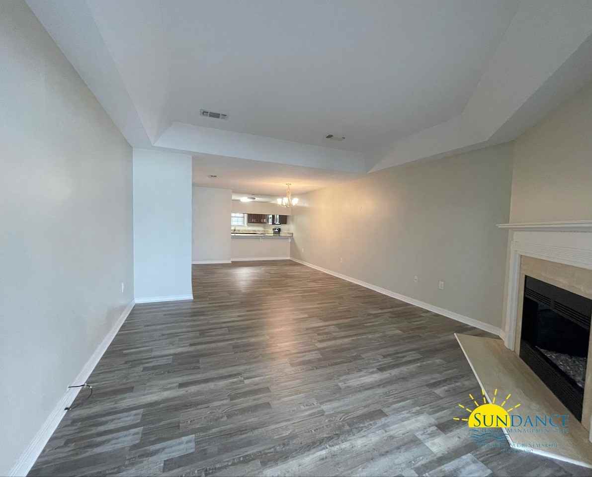 263 Shalimar Dr - Photo 7 of 20