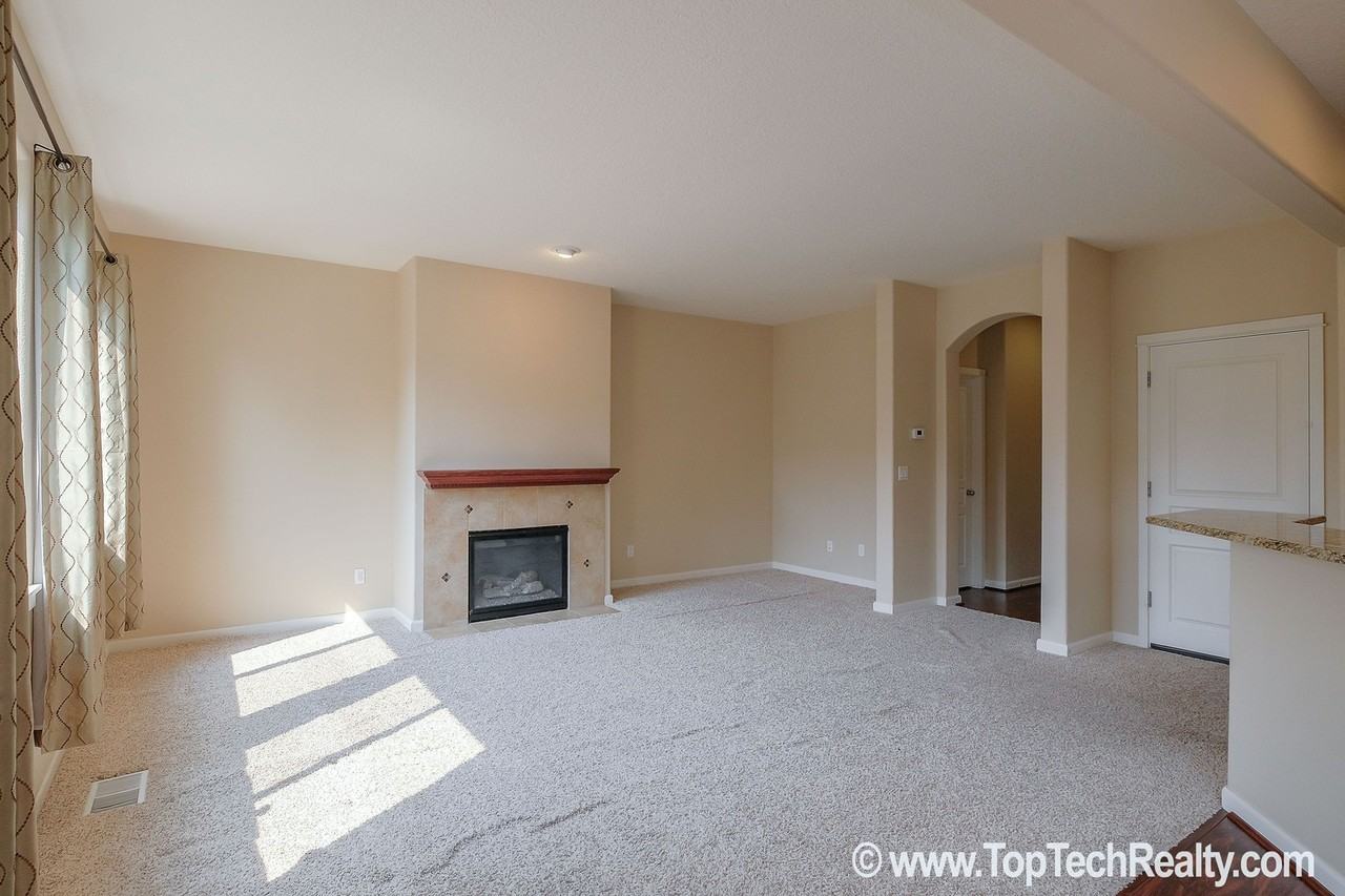 191 Ne Iberian Ln - Photo 2 of 23