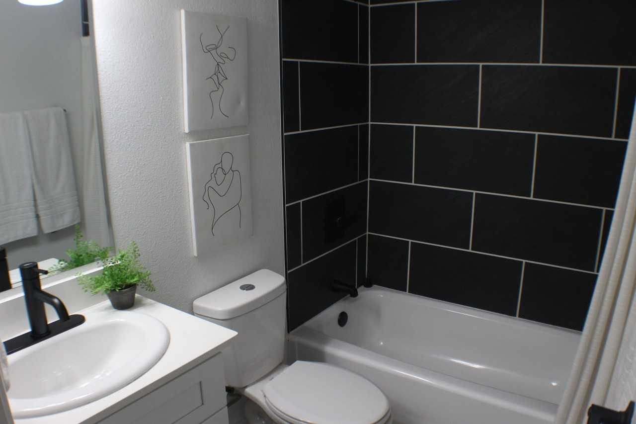 5017 Birchwood Ln - Photo 5 of 18