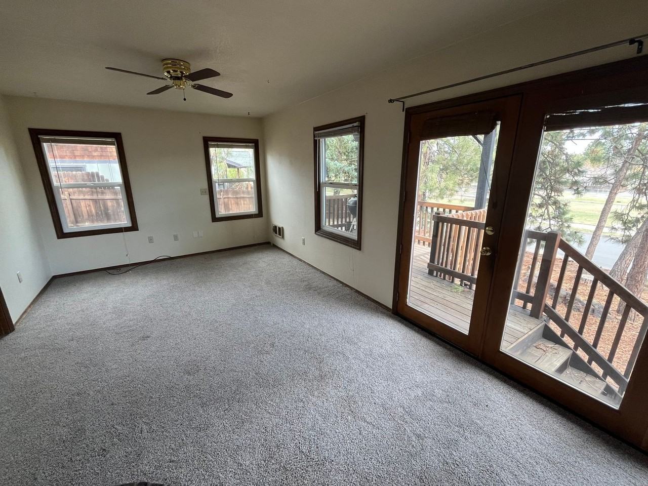 1027 Nw 13th St - Photo 4 of 23