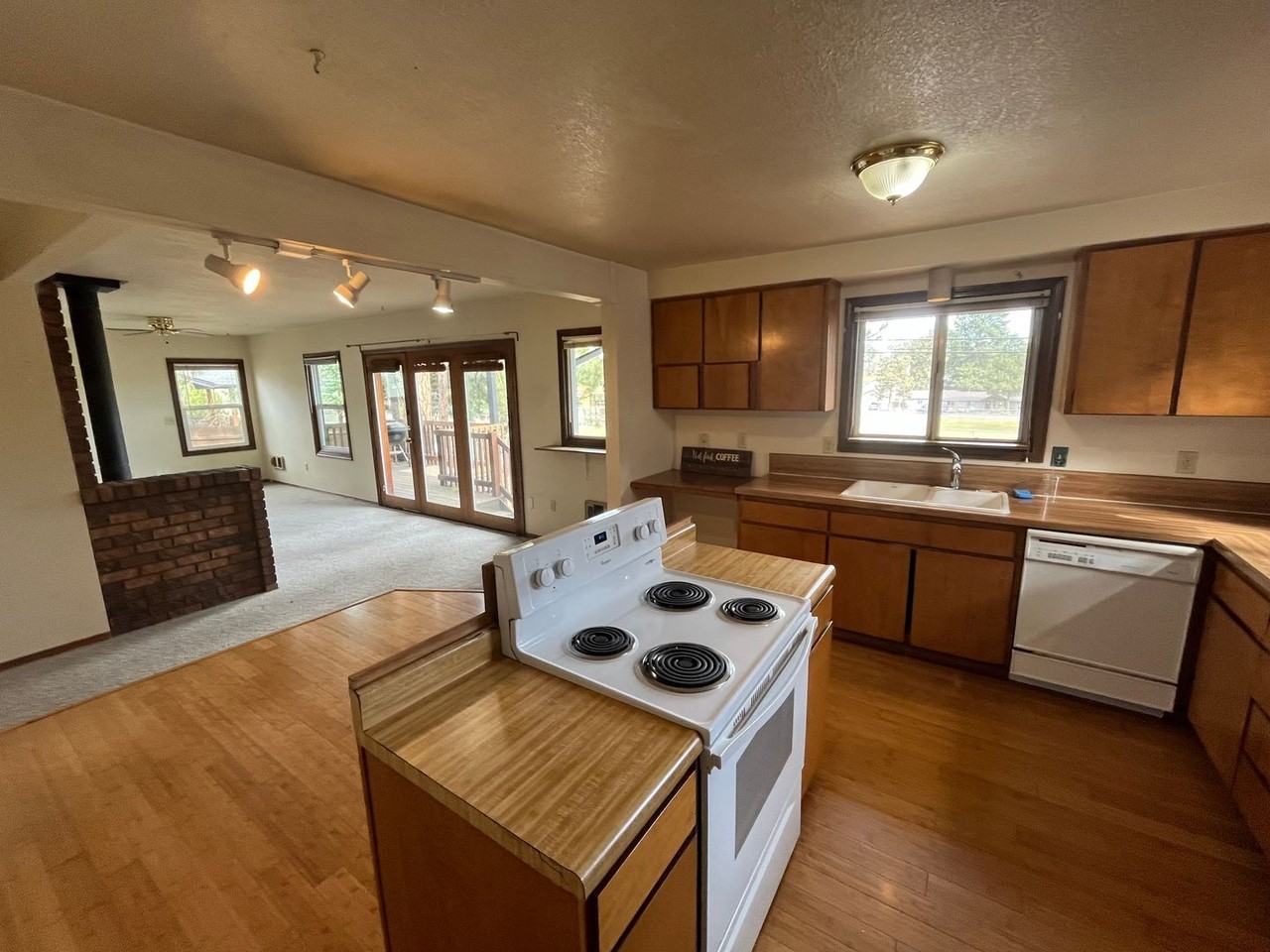 1027 Nw 13th St - Photo 7 of 23