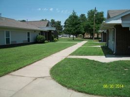 featured image of 1500 E 6th St