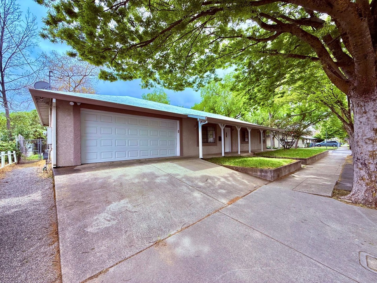 1625 High St - Photo 3 of 3