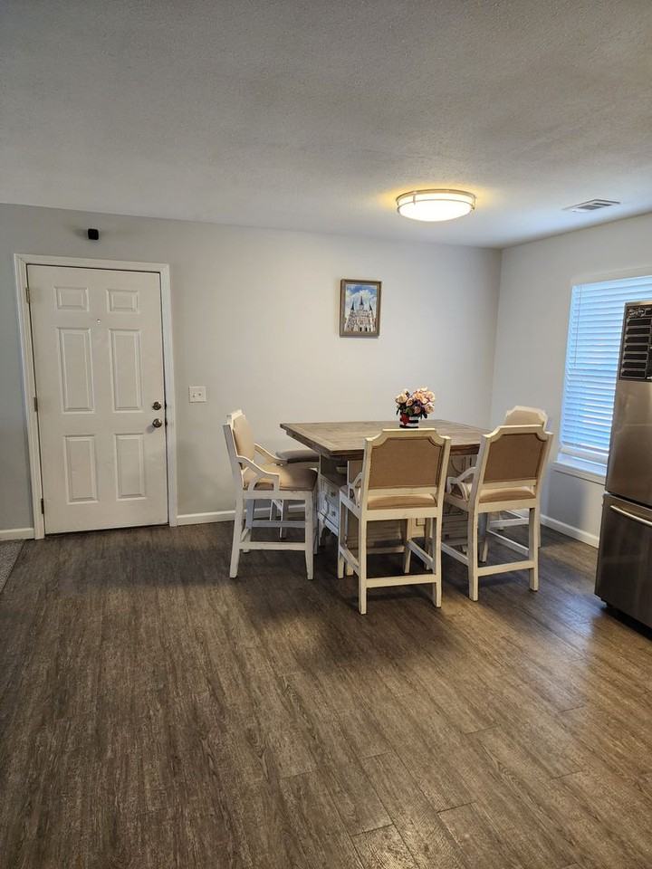 1117 Yuma St - Photo 4 of 16