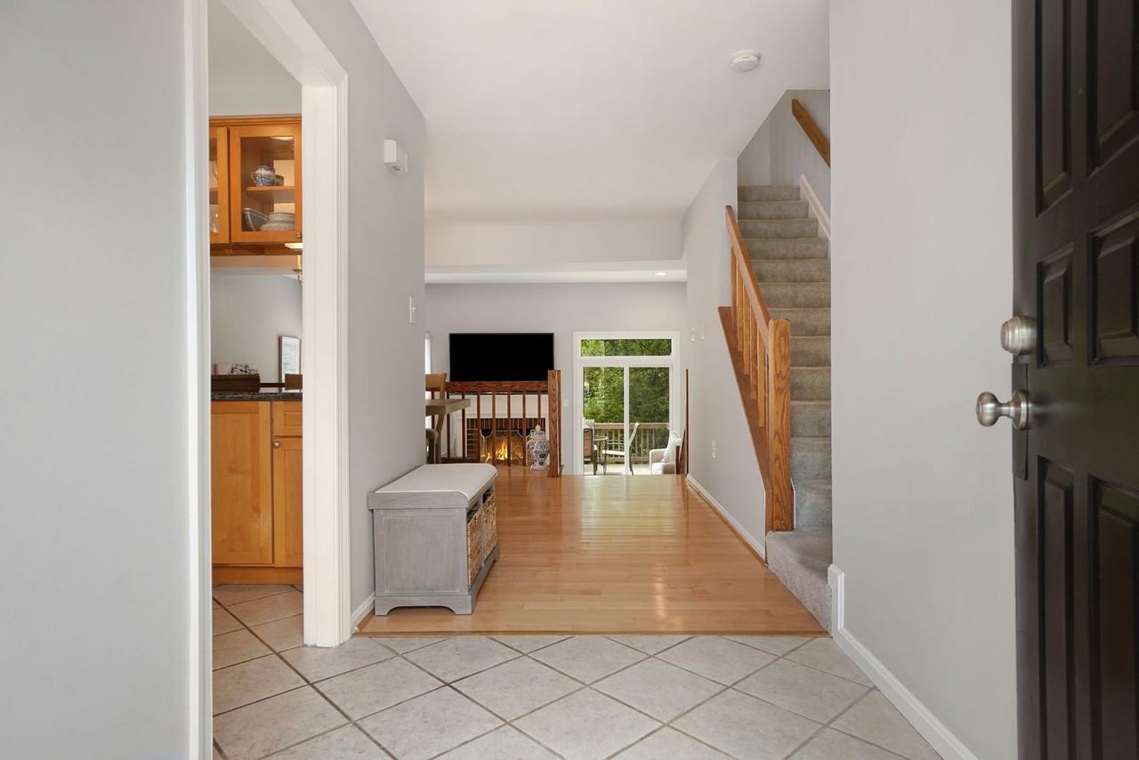 5016 Cloister Dr - Photo 3 of 29