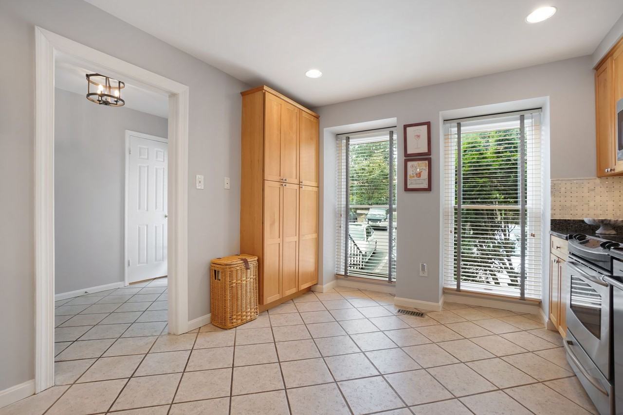 5016 Cloister Dr - Photo 6 of 29