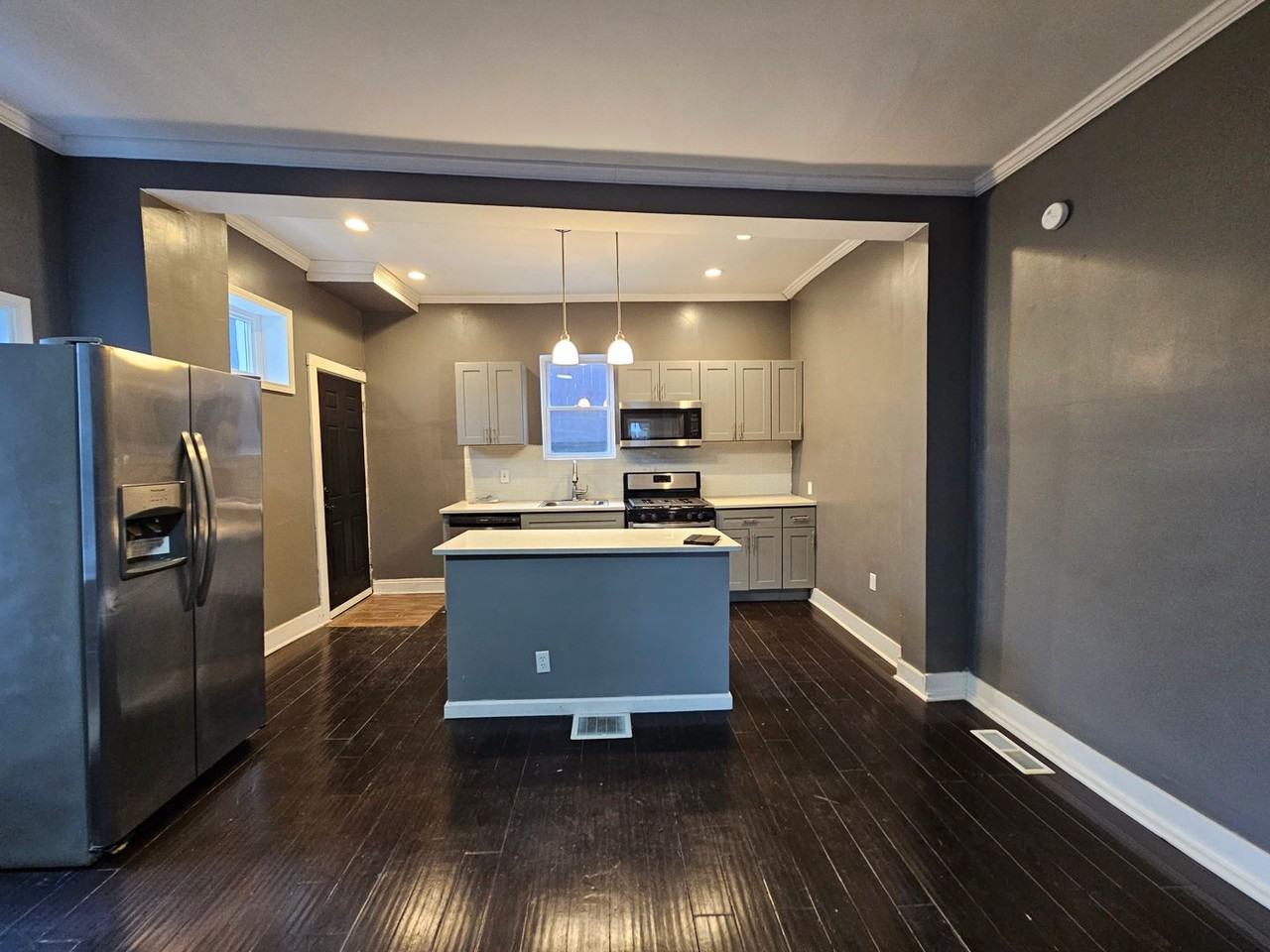 3331 Milwaukee St - Photo 2 of 16