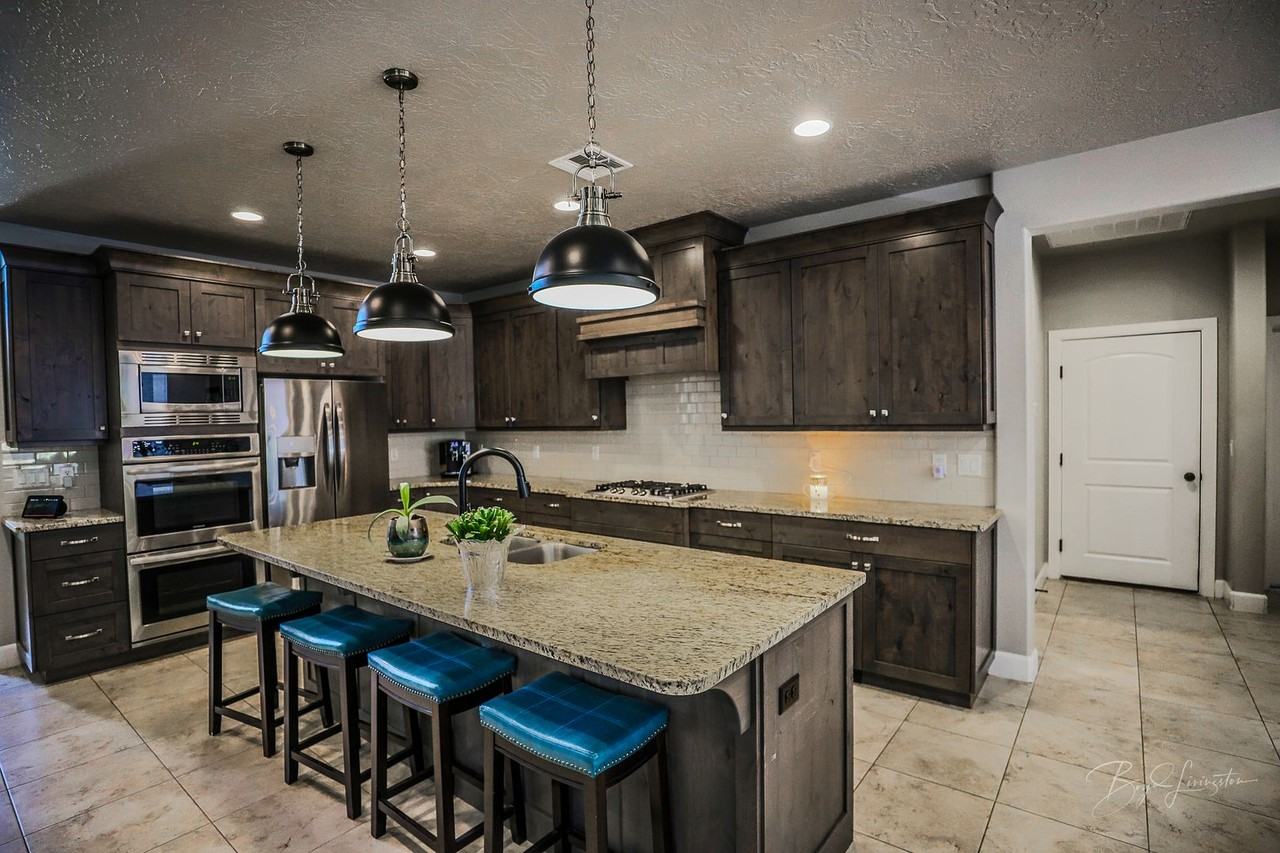 3035 E 2805 S Cir - Photo 5 of 50