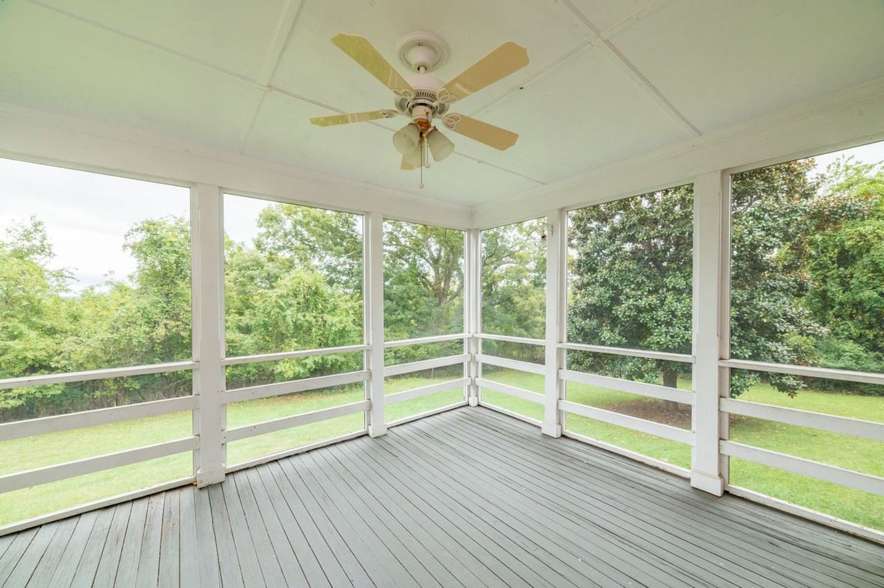 4401 Williams Rd - Photo 6 of 50