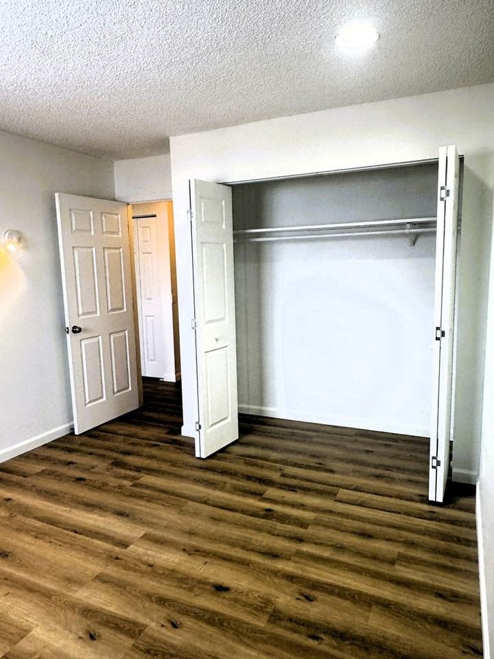3282 Adams Dr #203B - Photo 6 of 17