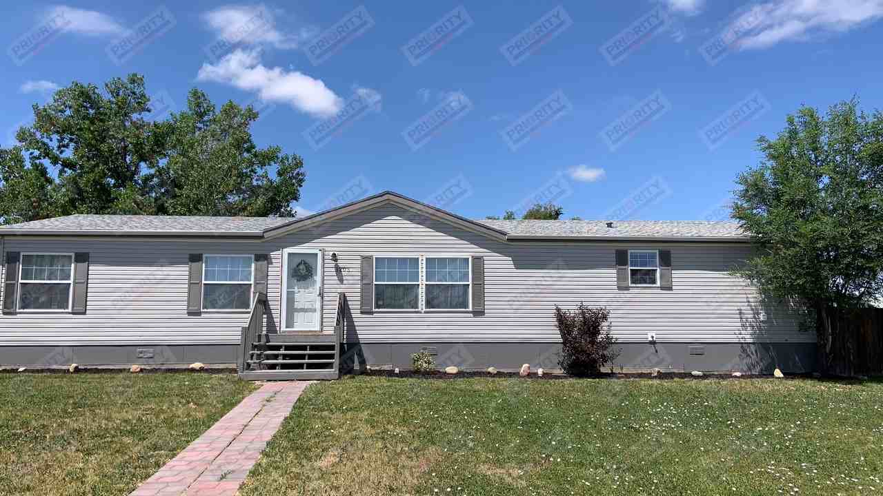 1203 Orchid Ln - Photo 2 of 20