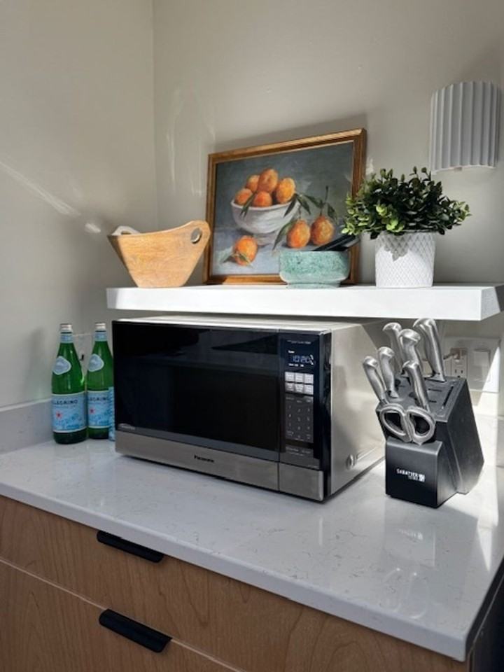 148 East Hill - Photo 2 of 45