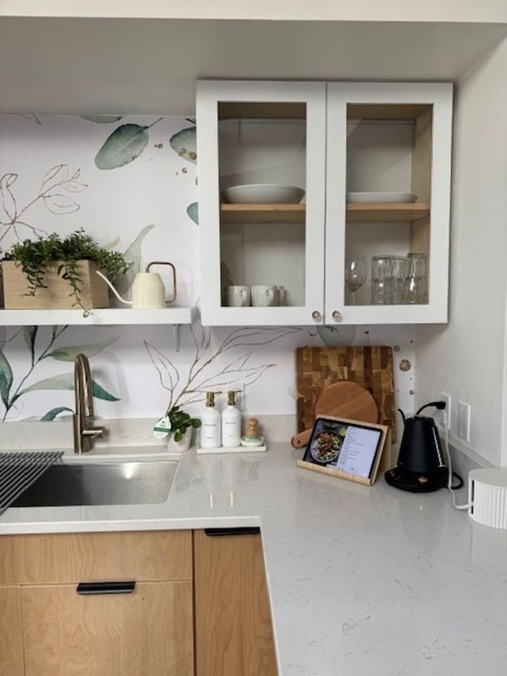 148 East Hill - Photo 3 of 45