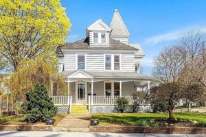 featured image of 129 Union St