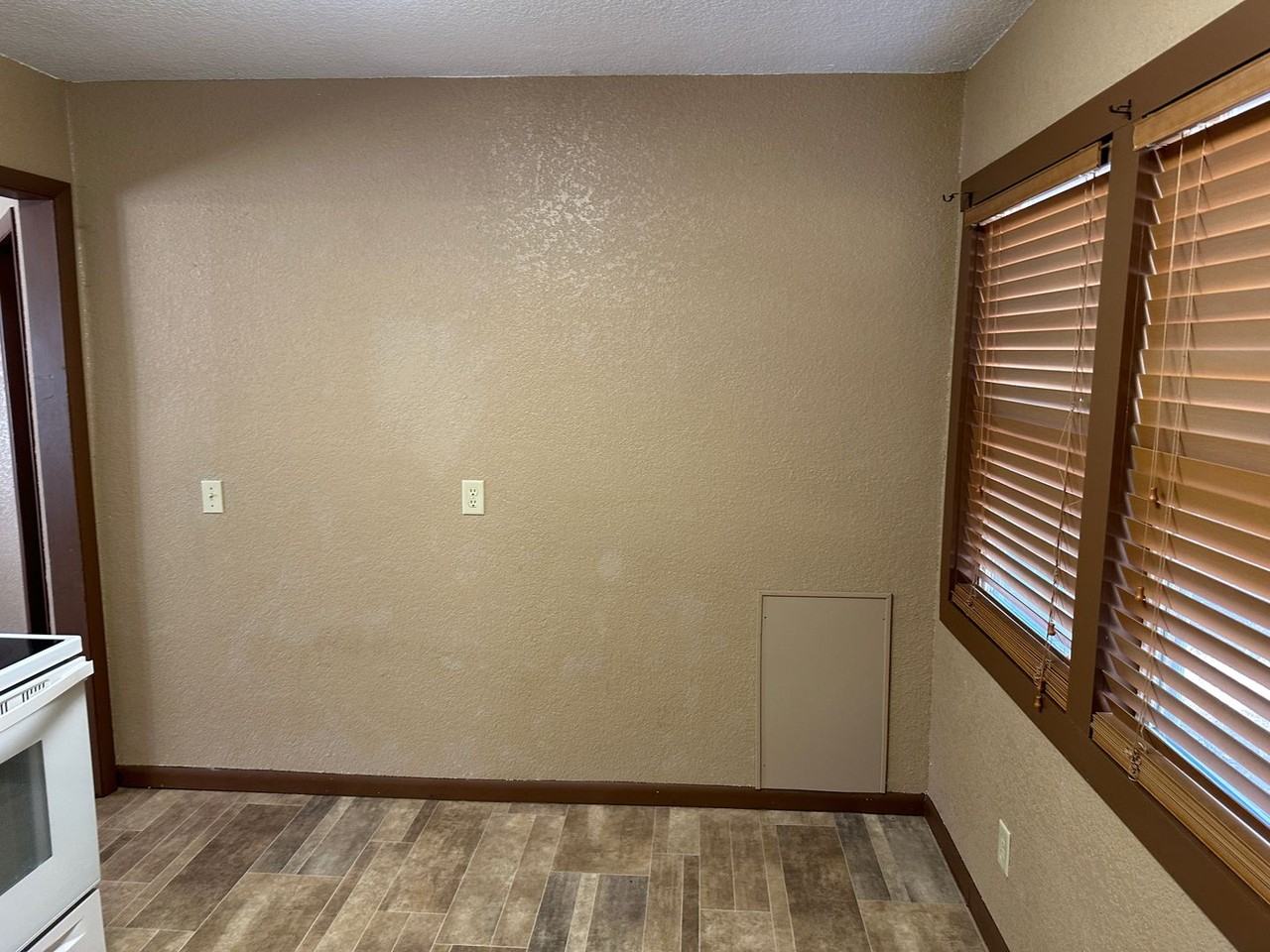 1217 Johnson St - Photo 3 of 14