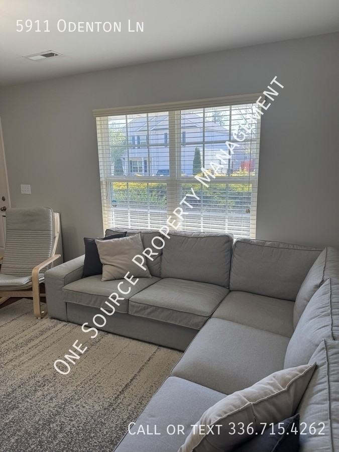 5911 Odenton Ln - Photo 3 of 22