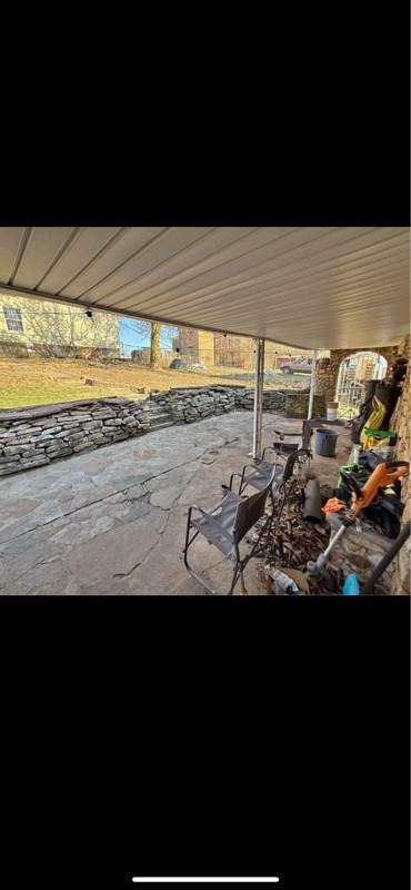 1023 Gladden St - Photo 2 of 14