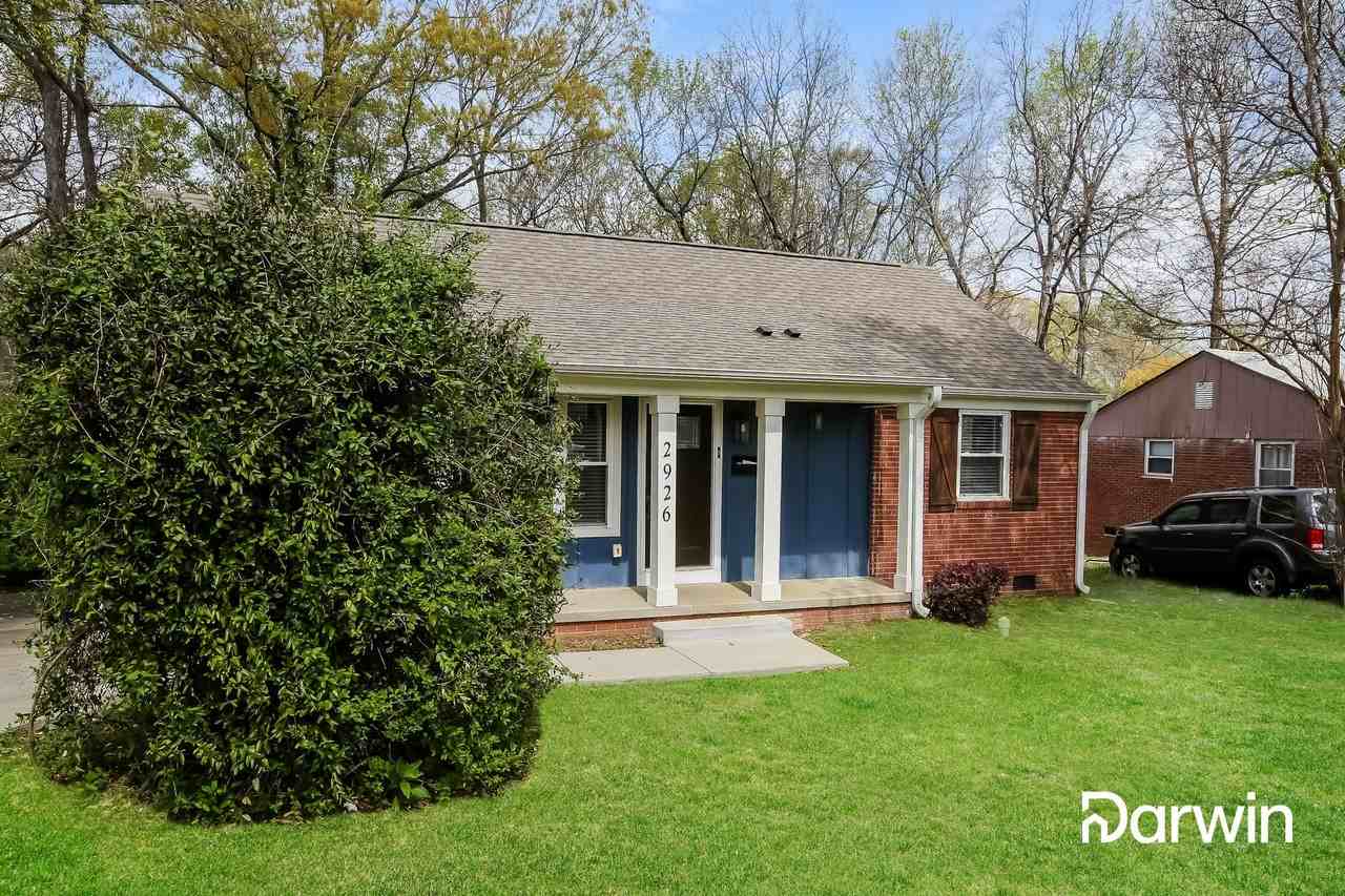 2926 Lasalle St - Photo 3 of 15